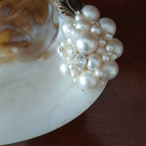 Shell Soap Dish - Picture 3 of 4